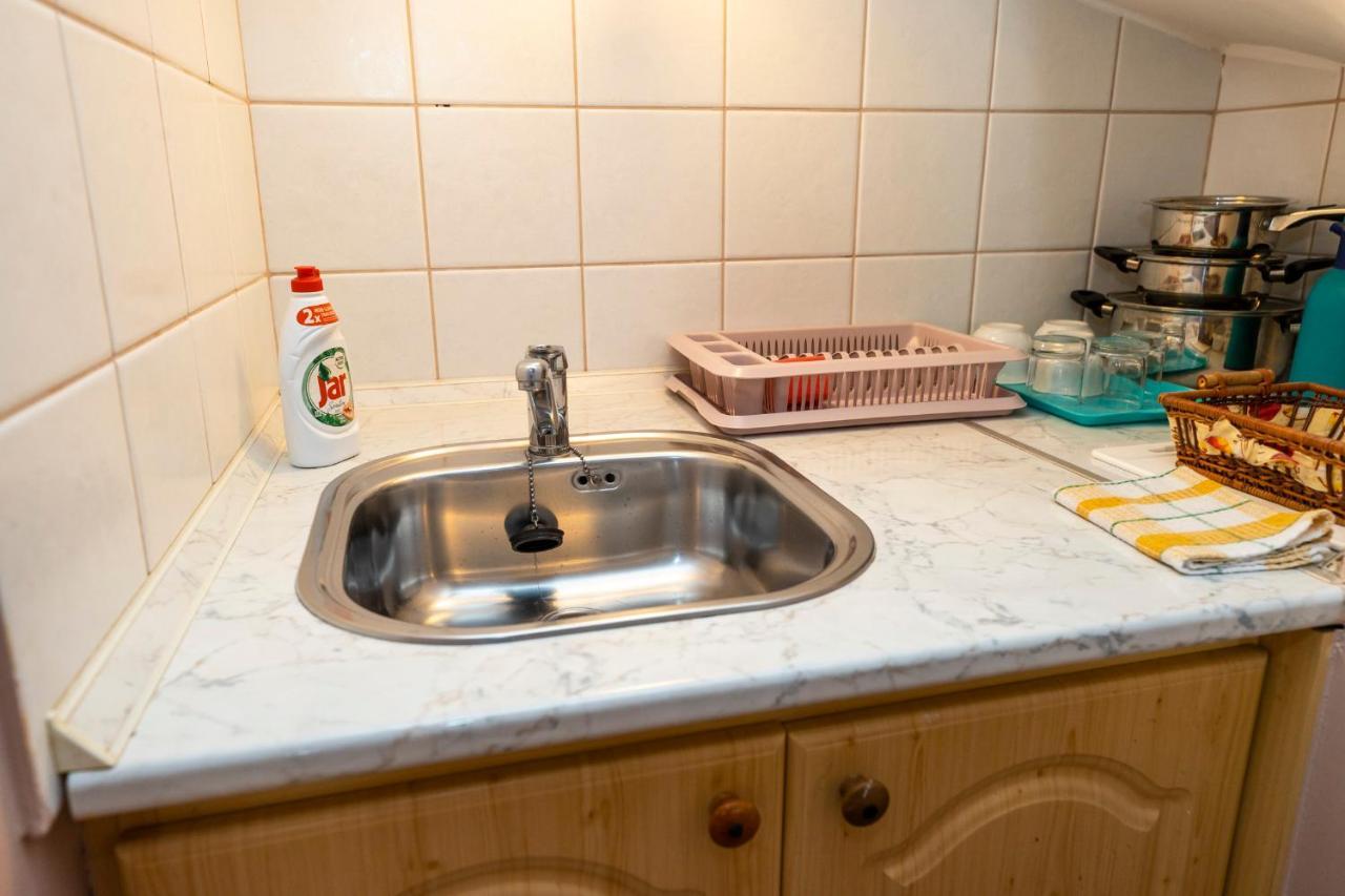 Cecey Apartman Eger Buitenkant foto