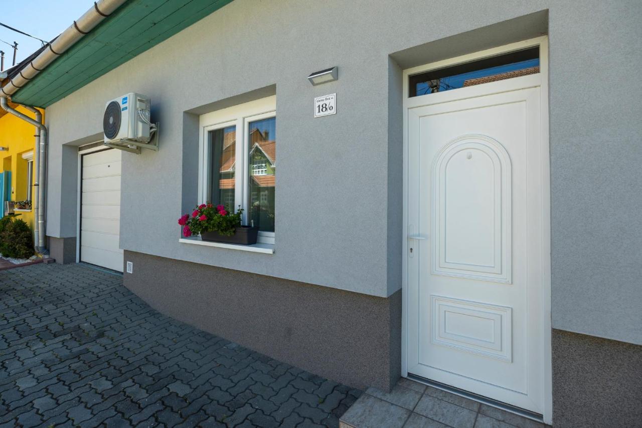 Cecey Apartman Eger Buitenkant foto